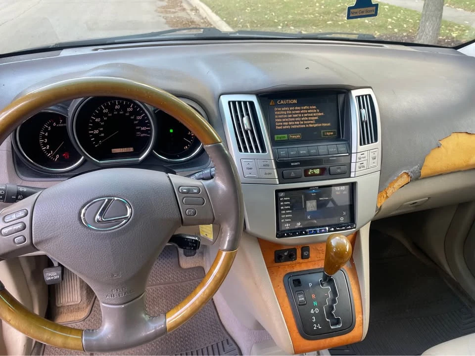 2005 Lexus RX 2nd Gen - Image 9 of 10