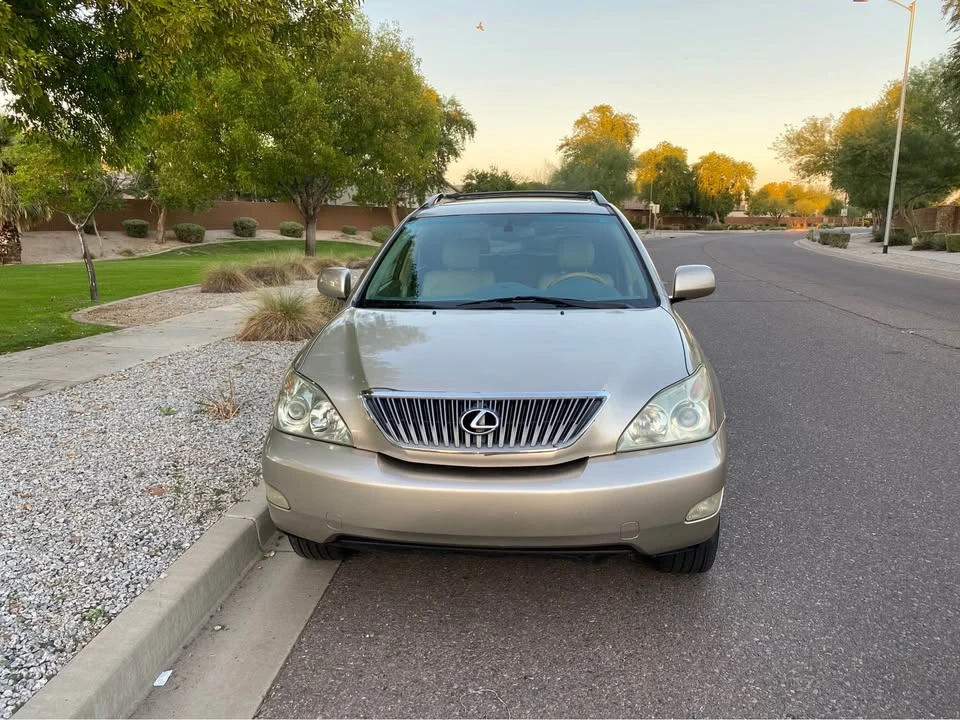 2005 Lexus RX 2nd Gen - Image 4 of 12