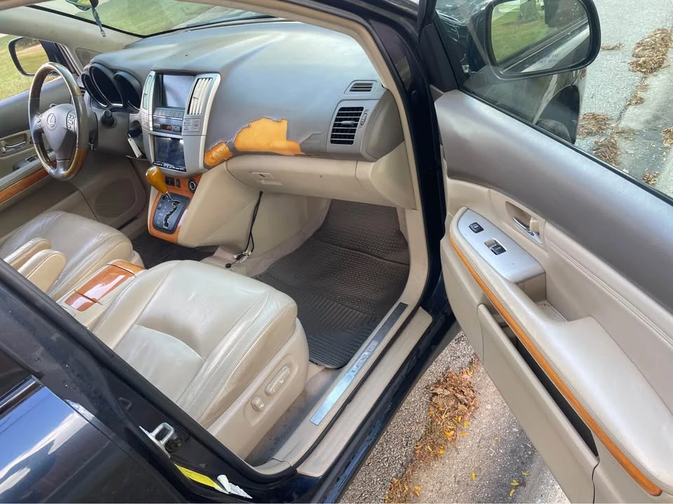 2005 Lexus RX 2nd Gen - Image 4 of 10