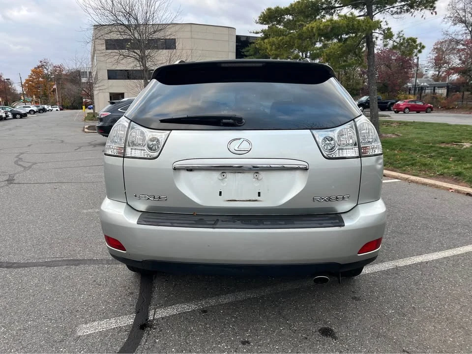 2005 Lexus RX 2nd Gen - Image 4 of 8