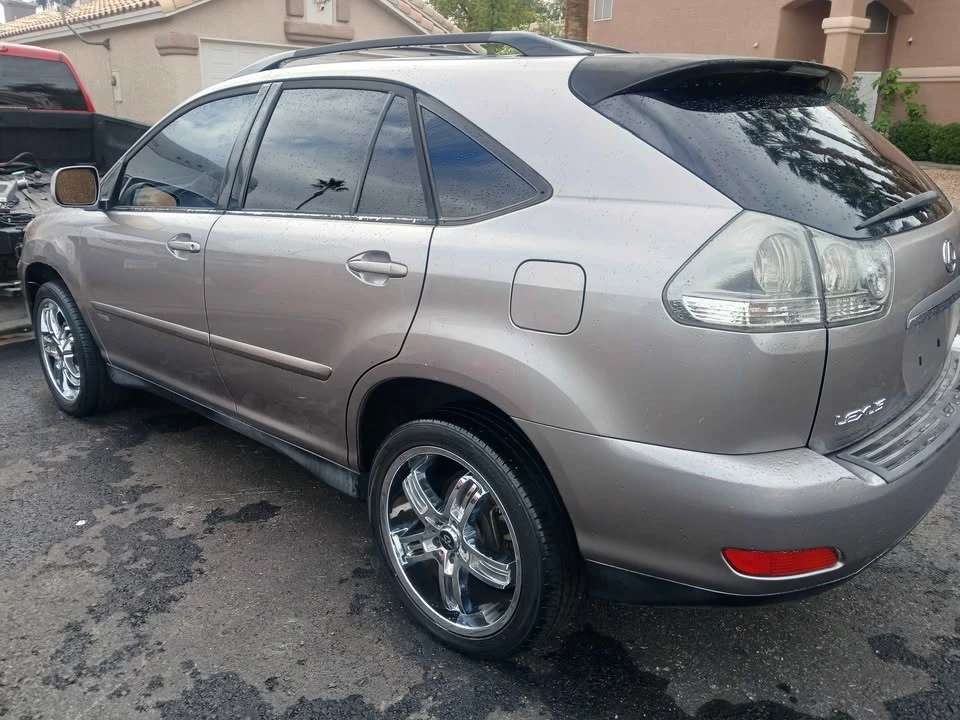 2005 Lexus RX 2nd Gen - Image 2 of 5