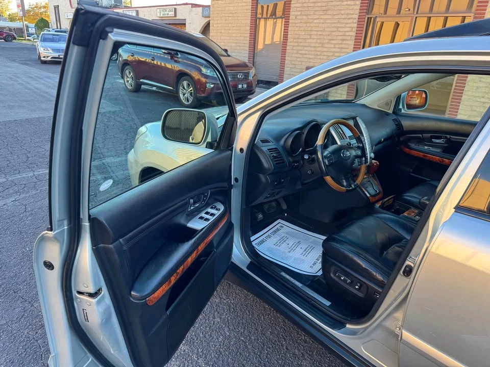 2005 Lexus RX 2nd Gen - Image 19 of 19