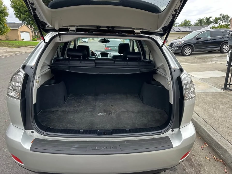 2005 Lexus RX 2nd Gen - Image 9 of 12