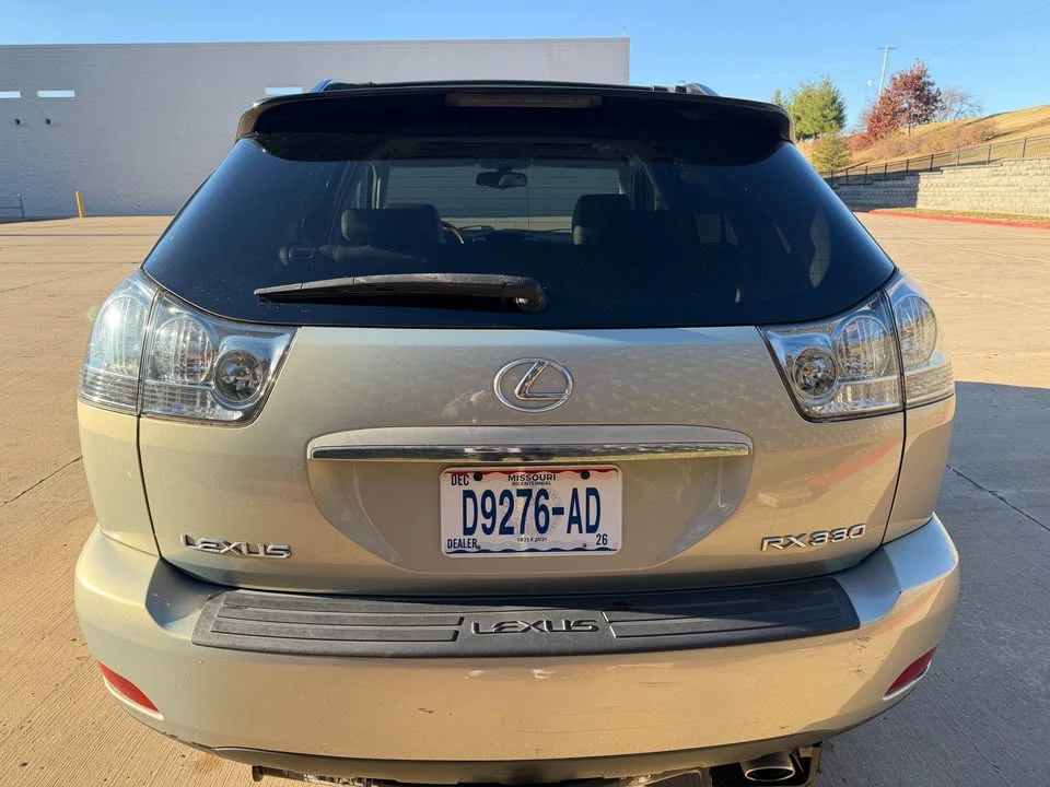 2005 Lexus RX 2nd Gen - Image 3 of 15