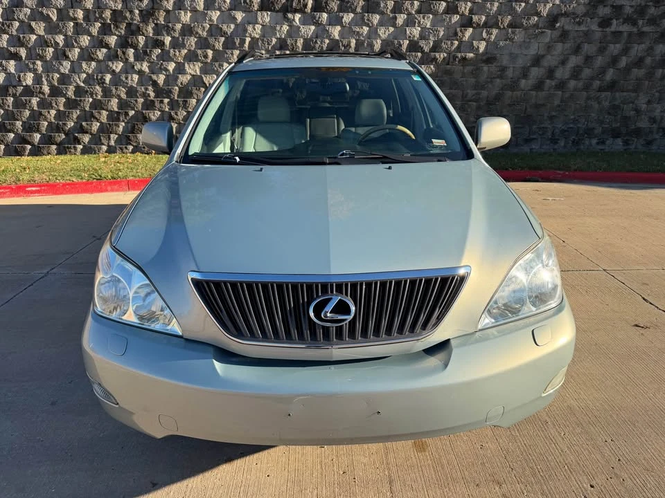 2005 Lexus RX 2nd Gen - Image 5 of 15
