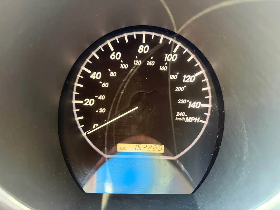 2005 Lexus RX 2nd Gen - Image 14 of 15