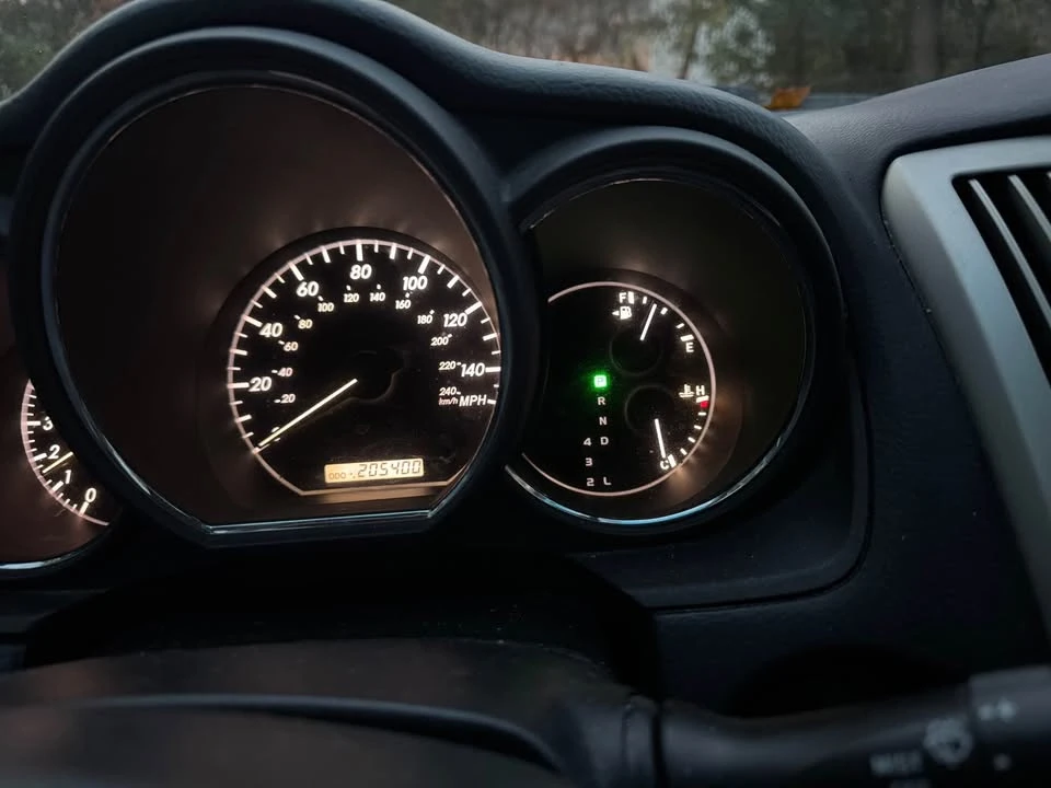 2005 Lexus RX 2nd Gen - Image 19 of 19