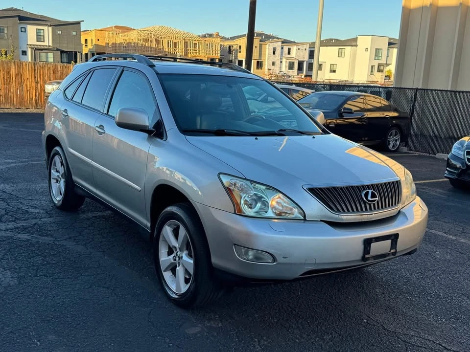 2005 Lexus RX 2nd Gen - Image 5 of 19
