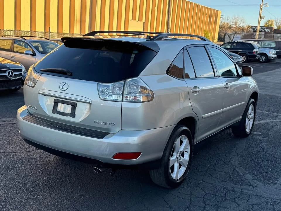 2005 Lexus RX 2nd Gen - Image 3 of 19