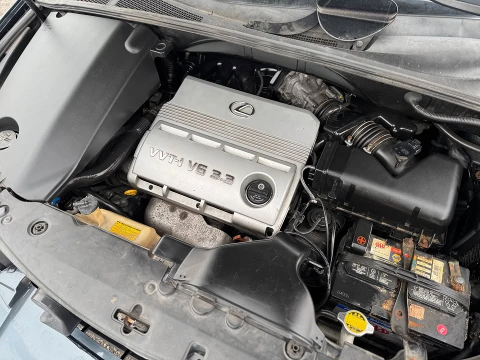 2005 Lexus RX 2nd Gen - Image 6 of 19