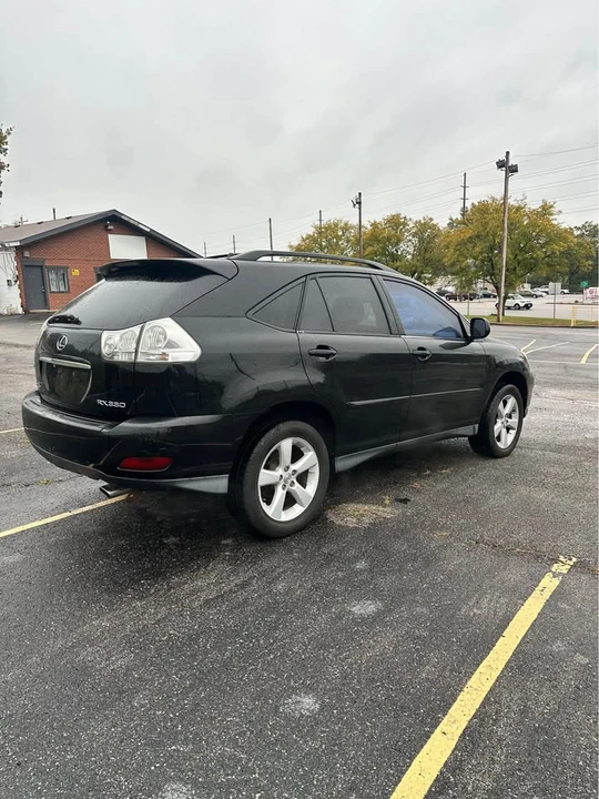 2005 Lexus RX 2nd Gen - Image 3 of 9