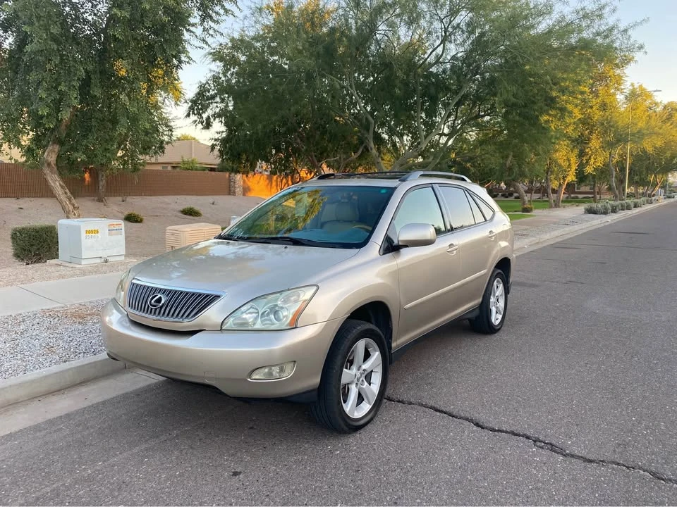 2005 Lexus RX 2nd Gen - Image 2 of 13