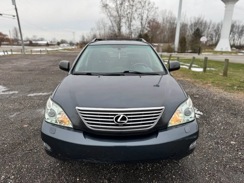 2005 Lexus RX 2nd Gen - Image 2 of 19