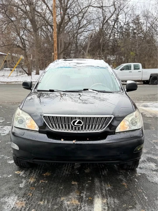 2005 Lexus RX 2nd Gen - Image 3 of 11