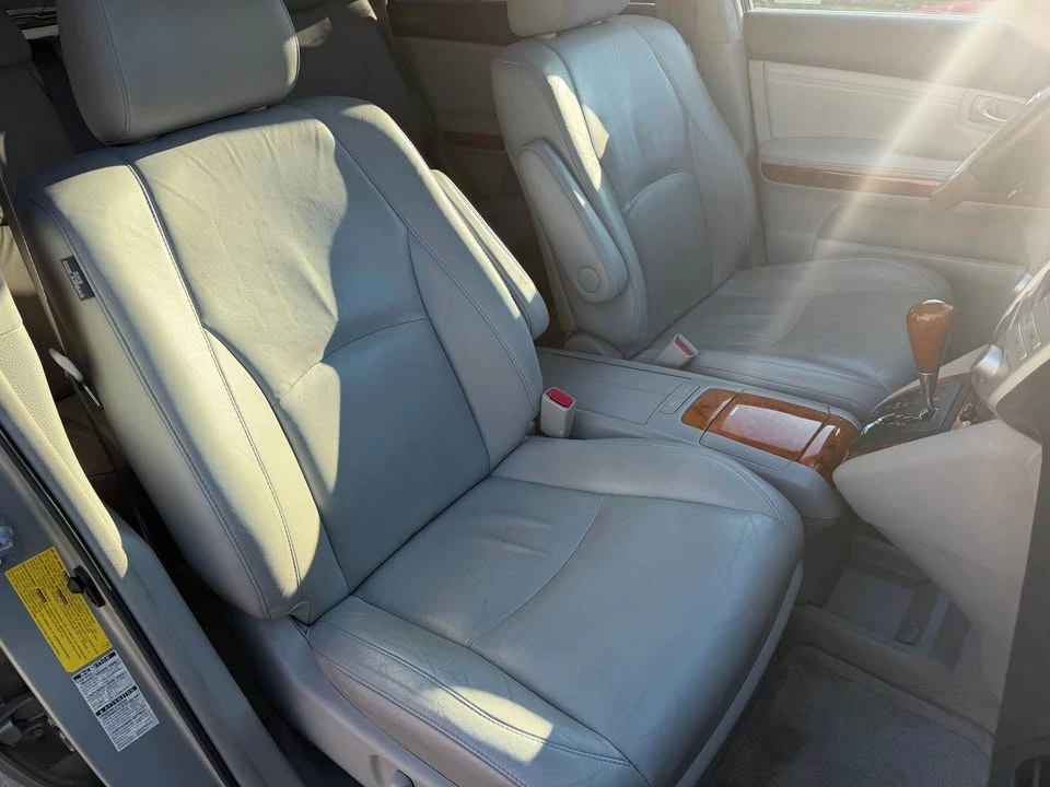 2005 Lexus RX 2nd Gen - Image 11 of 15