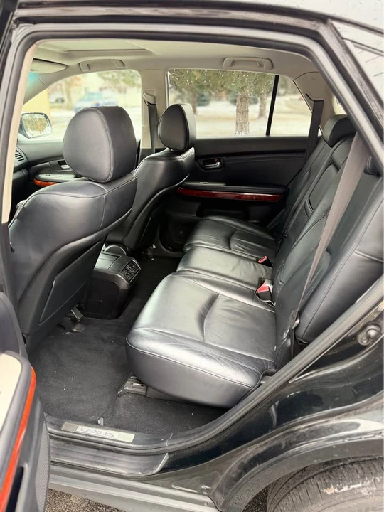 2005 Lexus RX 2nd Gen - Image 8 of 11