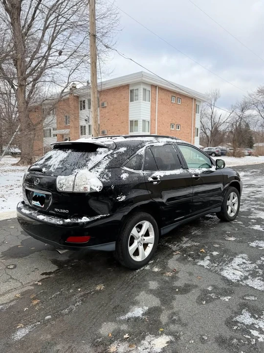 2005 Lexus RX 2nd Gen - Image 5 of 11