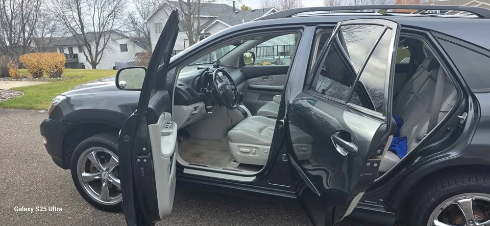 2005 Lexus RX 2nd Gen - Image 10 of 11