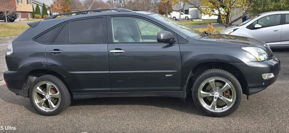 2005 Lexus RX 2nd Gen - Image 6 of 11