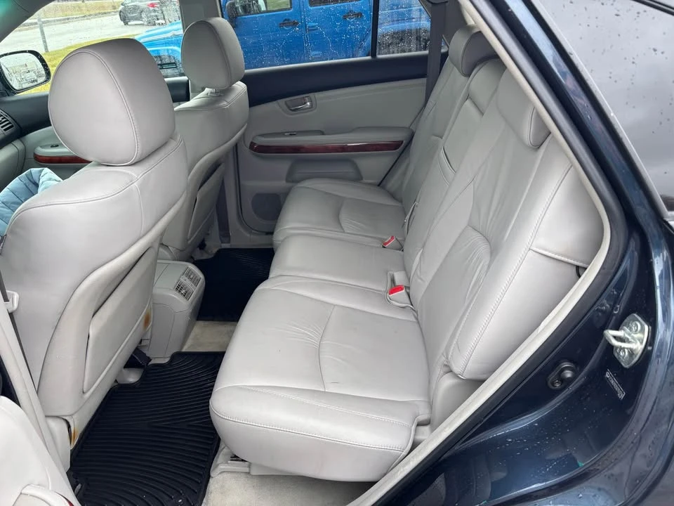 2005 Lexus RX 2nd Gen - Image 8 of 14