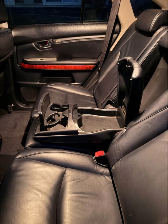 2005 Lexus RX 2nd Gen - Image 9 of 15