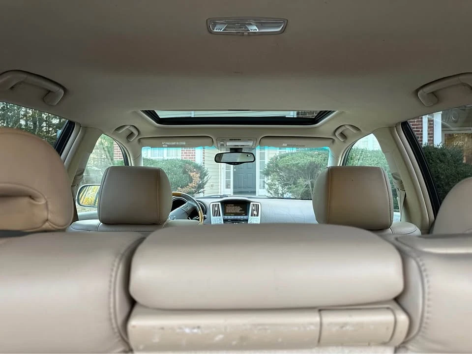 2005 Lexus RX 2nd Gen - Image 13 of 20