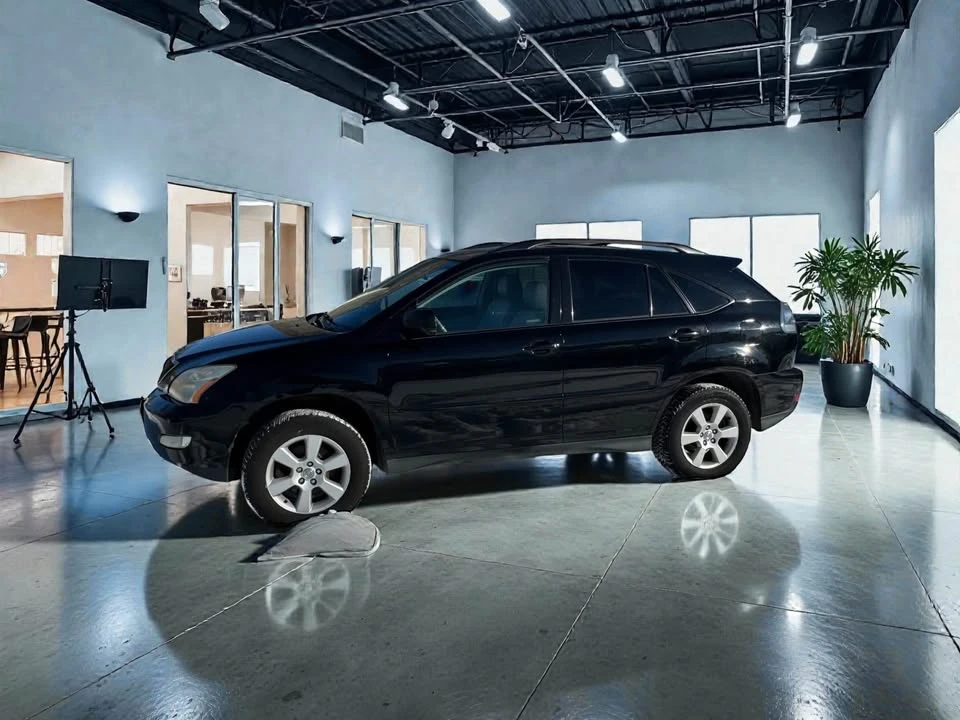 2005 Lexus RX 2nd Gen - Image 2 of 15