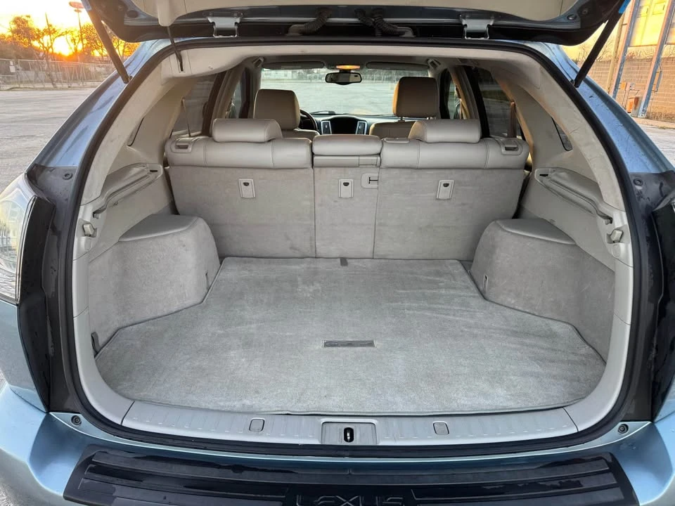2005 Lexus RX 2nd Gen - Image 8 of 18
