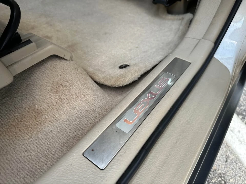 2005 Lexus RX 2nd Gen - Image 14 of 20