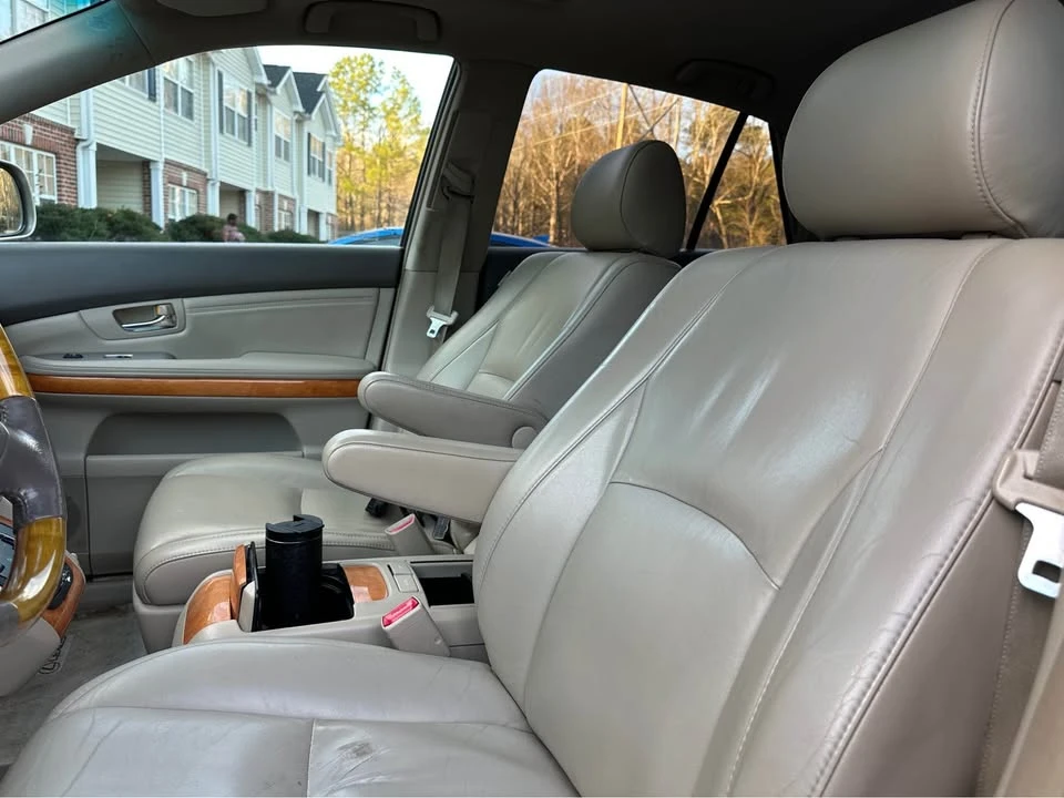 2005 Lexus RX 2nd Gen - Image 8 of 20