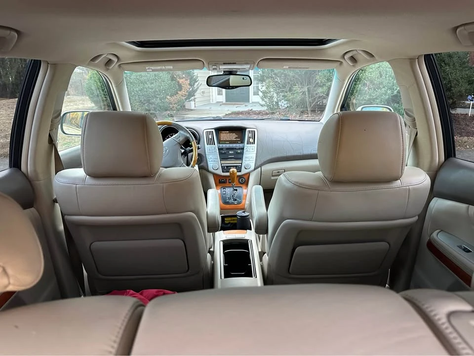 2005 Lexus RX 2nd Gen - Image 12 of 20