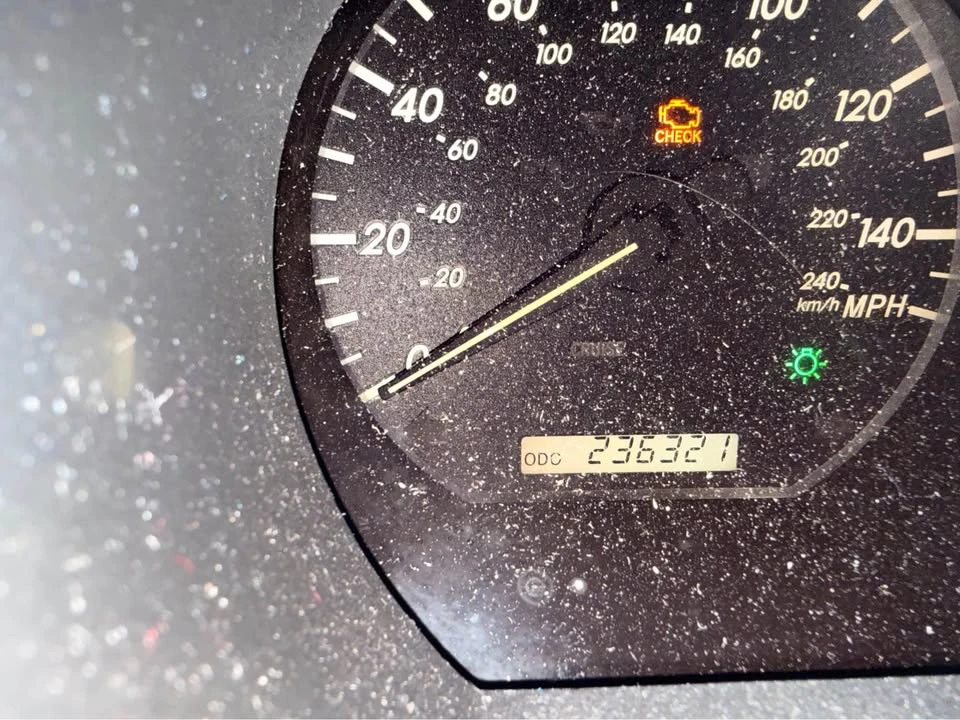 2005 Lexus RX 2nd Gen - Image 9 of 10