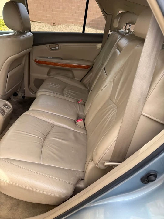 2005 Lexus RX 2nd Gen - Image 11 of 18
