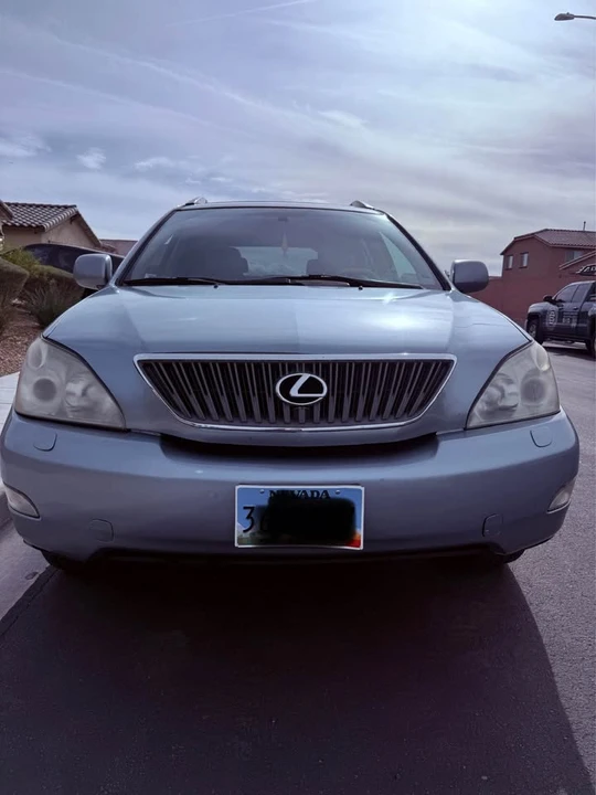 2005 Lexus RX 2nd Gen - Image 3 of 18