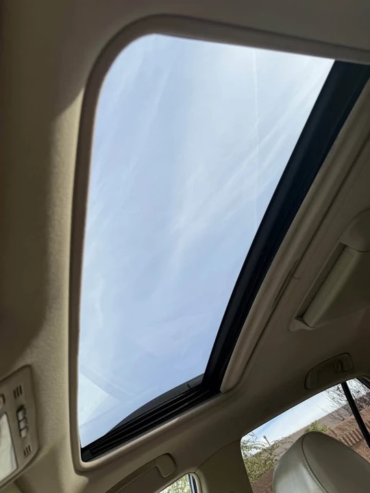 2005 Lexus RX 2nd Gen - Image 18 of 18