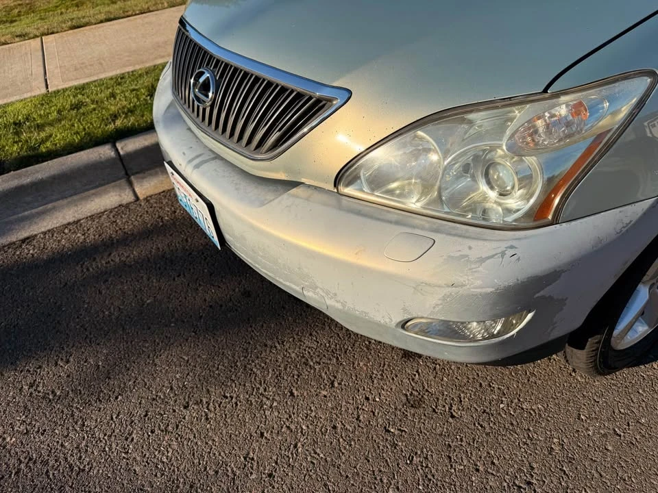 2005 Lexus RX 2nd Gen - Image 3 of 10