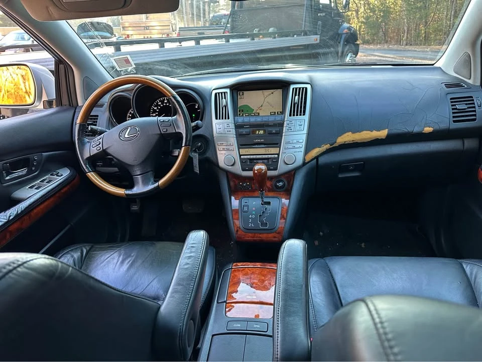 2005 Lexus RX 2nd Gen - Image 19 of 19