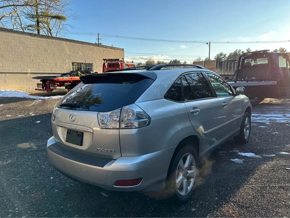 2005 Lexus RX 2nd Gen - Image 18 of 19