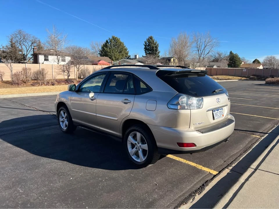 2005 Lexus RX 2nd Gen - Image 4 of 11