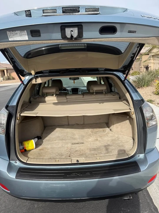 2005 Lexus RX 2nd Gen - Image 9 of 18