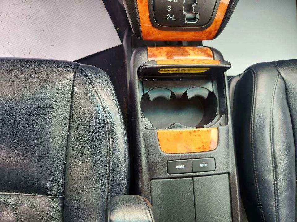 2005 Lexus RX 2nd Gen - Image 15 of 16