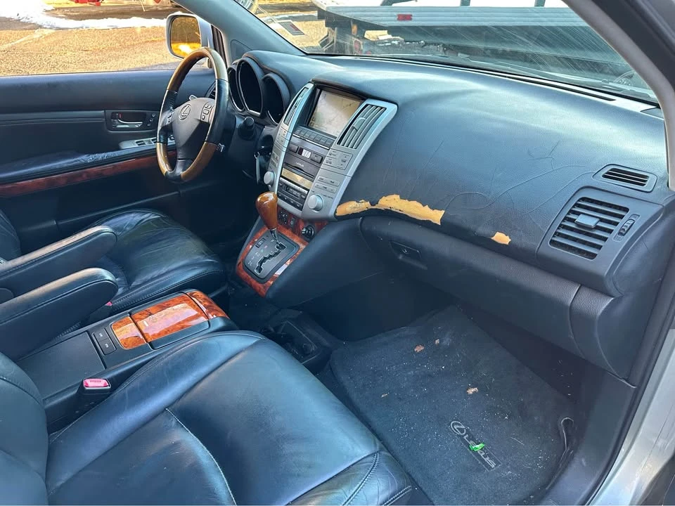 2005 Lexus RX 2nd Gen - Image 14 of 19