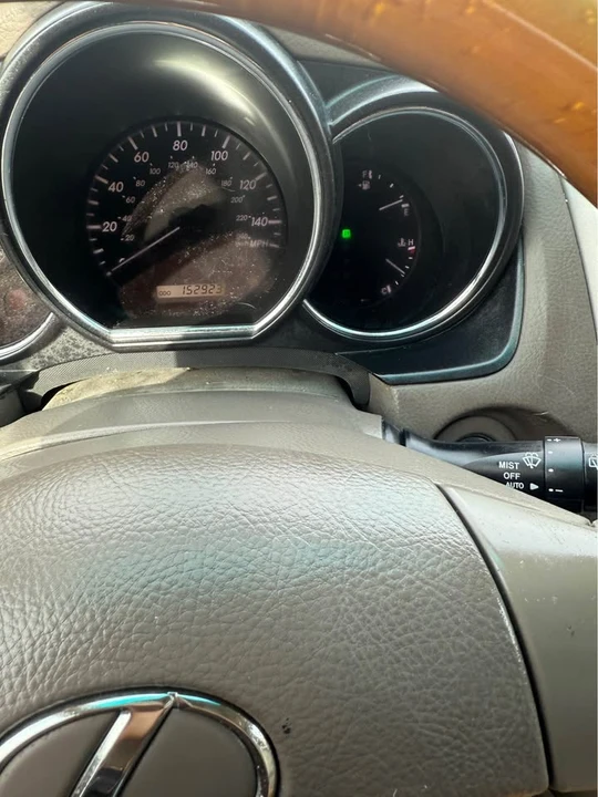 2005 Lexus RX 2nd Gen - Image 17 of 18