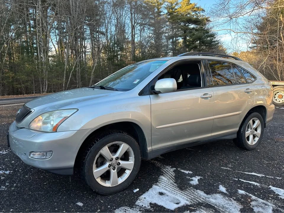 2005 Lexus RX 2nd Gen - Image 2 of 19