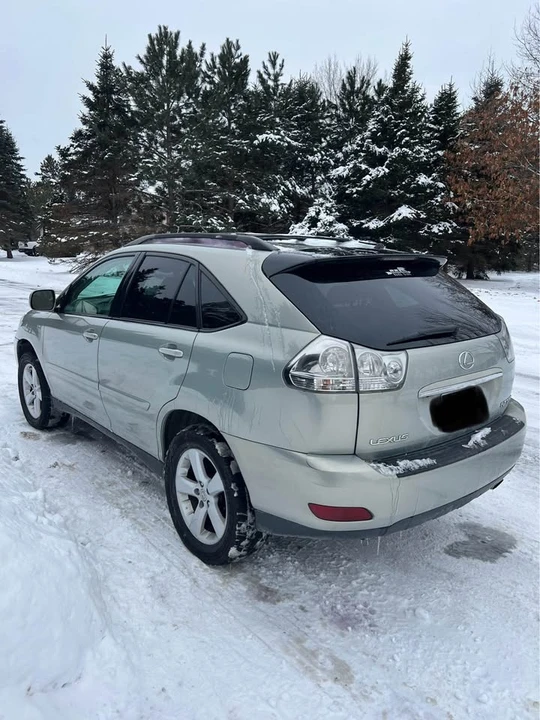 2005 Lexus RX 2nd Gen - Image 3 of 20
