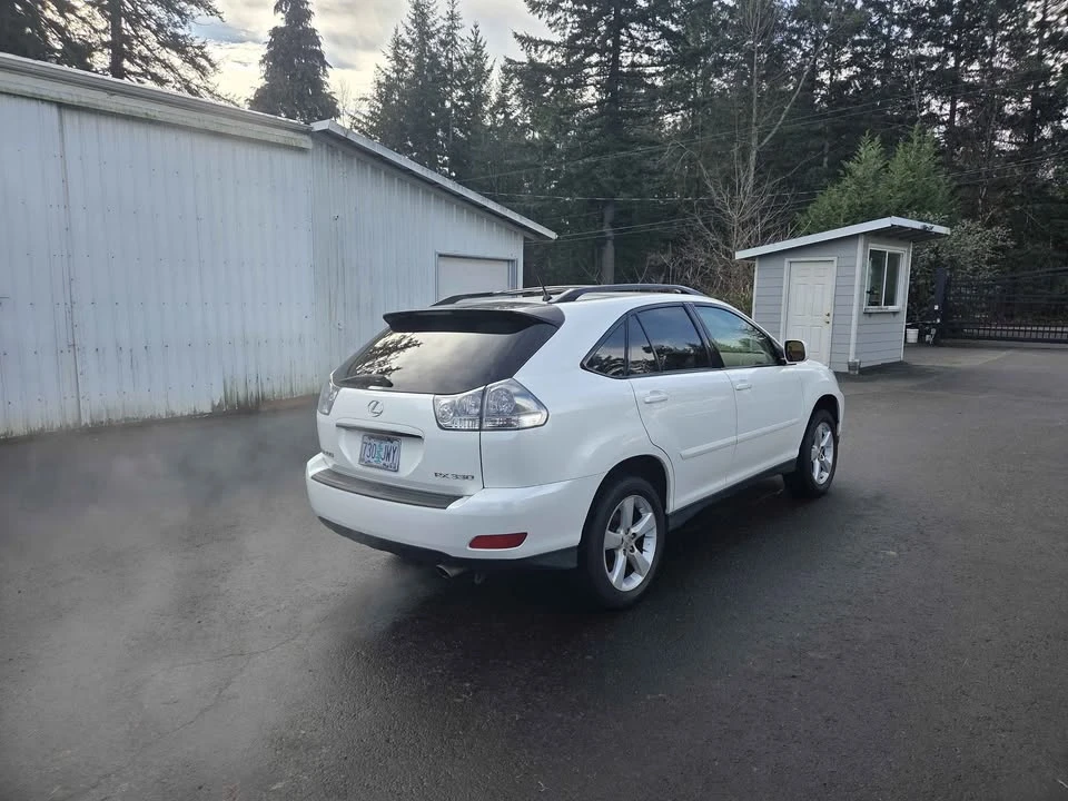 2005 Lexus RX 2nd Gen - Image 2 of 10