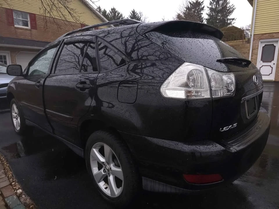2005 Lexus RX 2nd Gen - Image 2 of 19