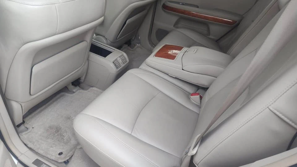 2005 Lexus RX 2nd Gen - Image 14 of 17