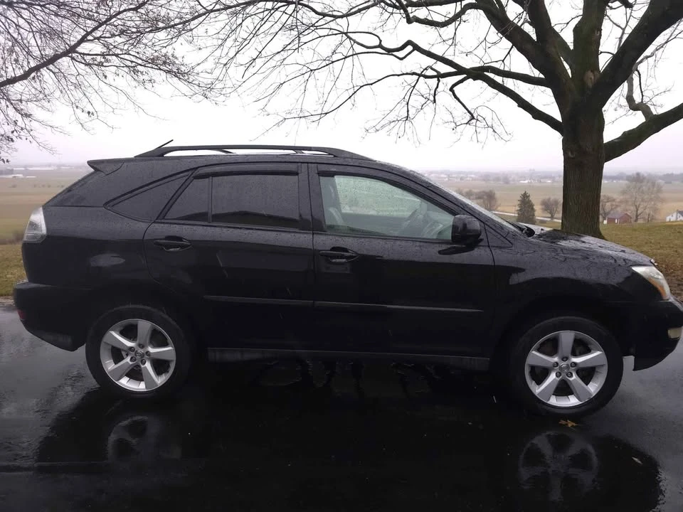 2005 Lexus RX 2nd Gen - Image 9 of 19