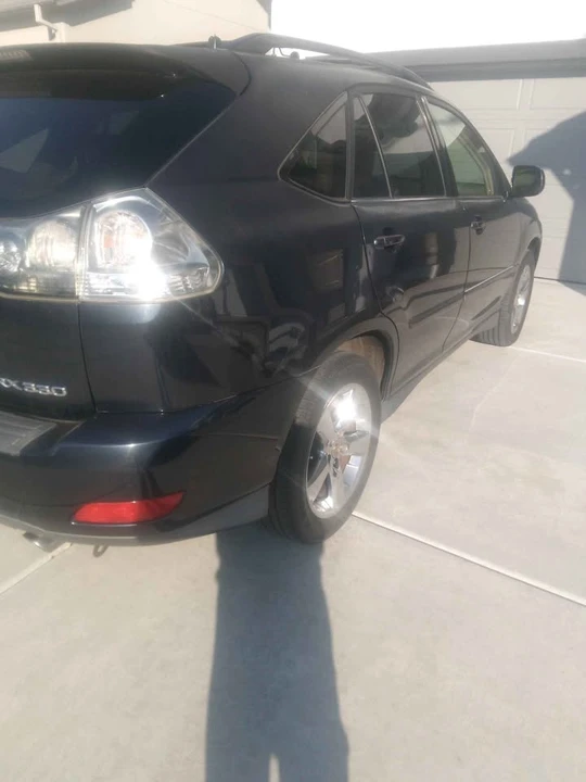 2005 Lexus RX 2nd Gen - Image 3 of 9